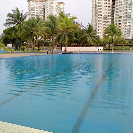 Kasuma Resort Azalea Kuching Exterior photo